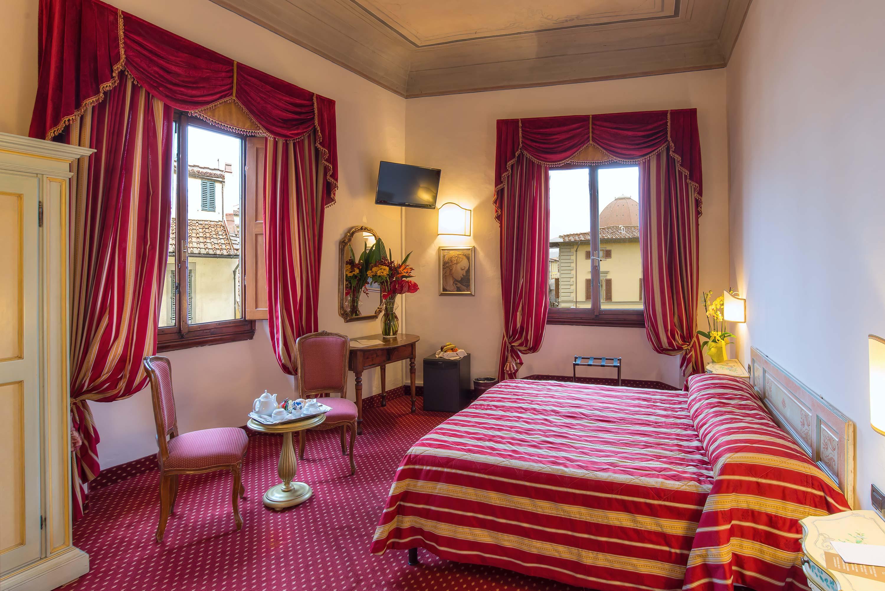 Paris Hotel Florencia